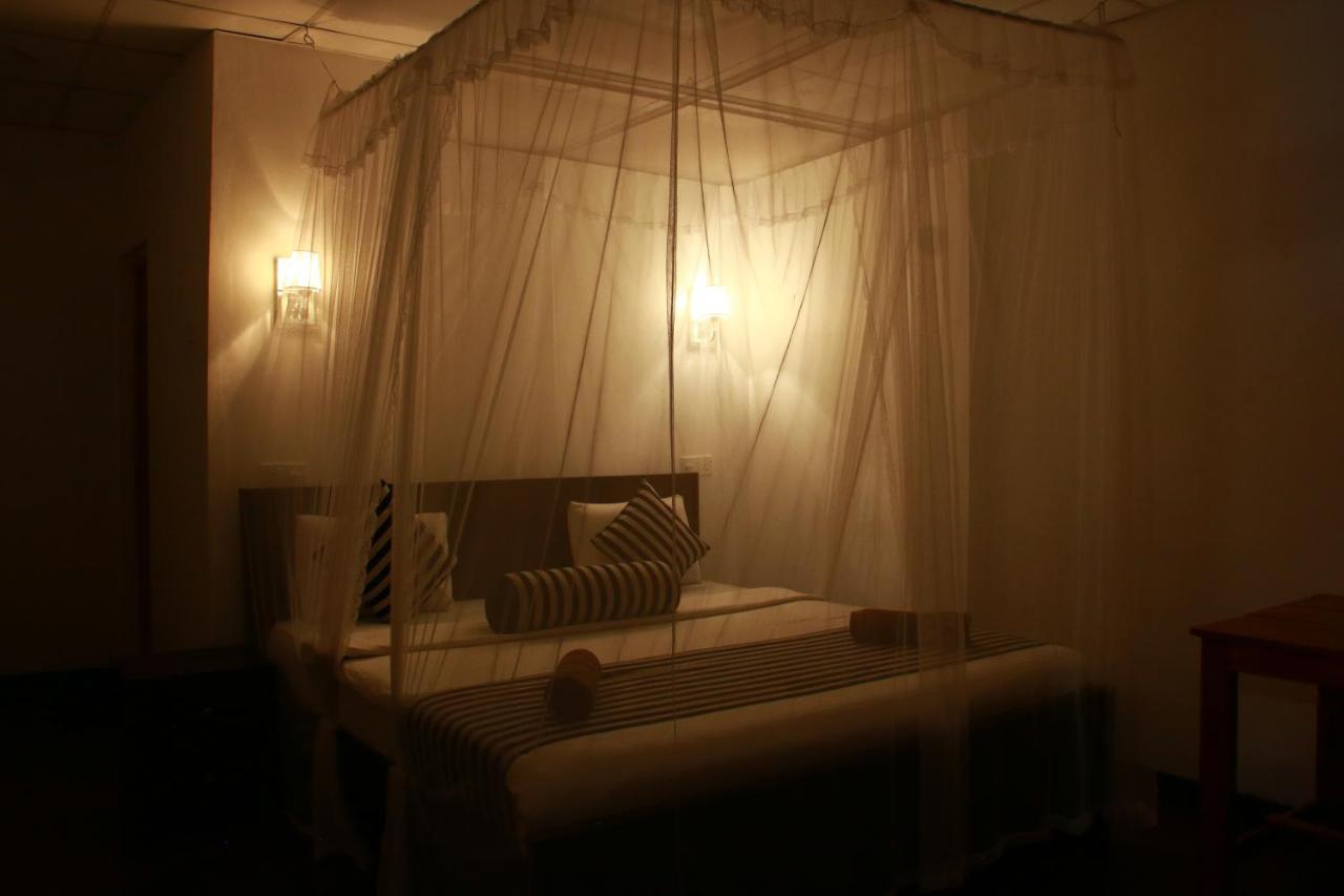 Bed and Breakfast Different View Елла Екстер'єр фото